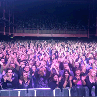 Wow!! Thank you SO much Brussels, for an AMAZING evening!!! So good to play to a standing audience again!!!