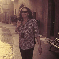  Wandering around Barcelona pre show yesterday... thank you Isabell Etz for the cool picture!! 